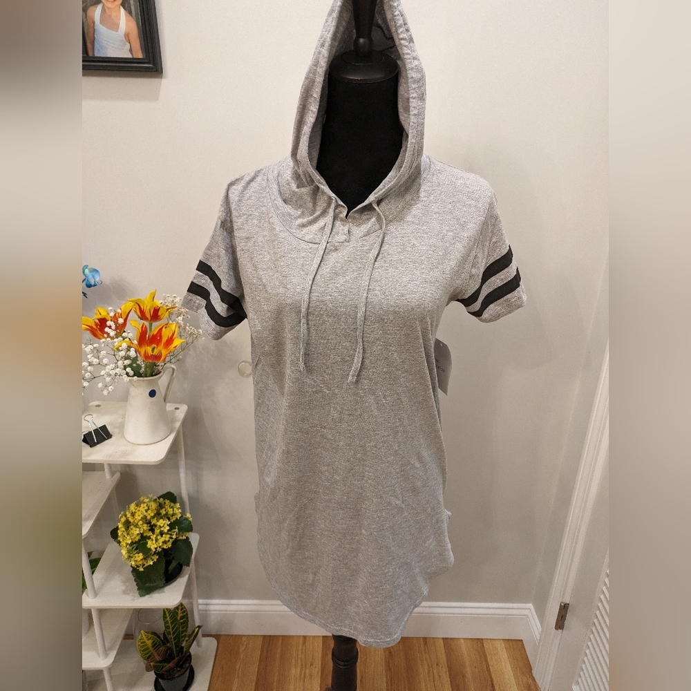 Women's Size L Hoodie Top New